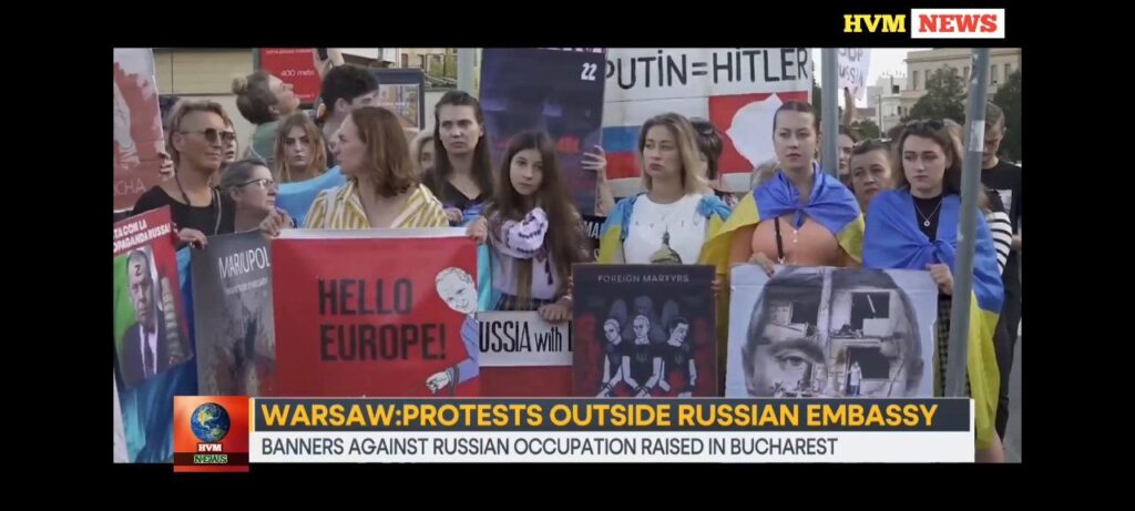 WARSAW:PROTESTS OUTSIDE RUSSIAN EMBASSY