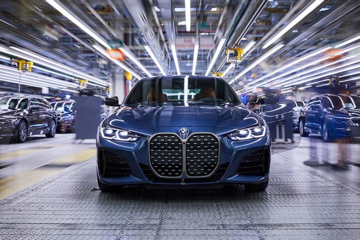 USA- Tesla overtakes BMW as the top-selling luxury vehicle manufacturer