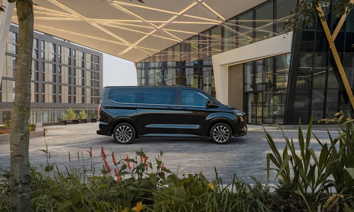 Best family van: New 2023 Ford Tourneo Plug-In