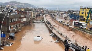 After Quake, Turkey Hit By Floods