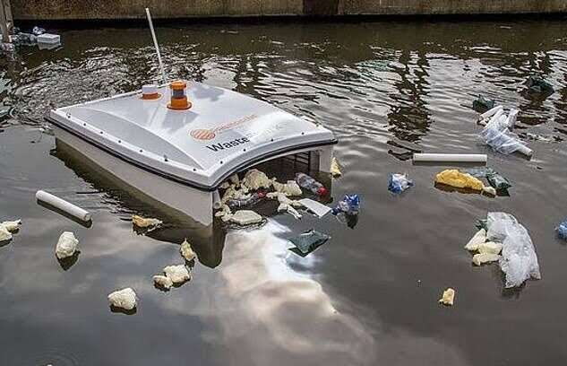 Wasteshark cleans London's Thames river